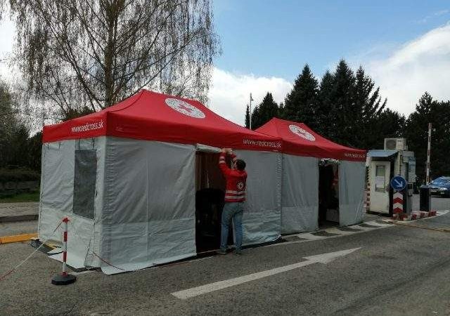 Nadácia Kia Motors Slovakia zakúpila záchranársky stan pre Červený kríž