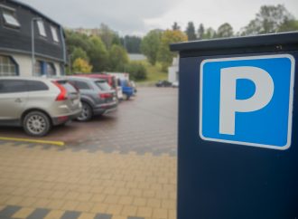 Dolnokubínska samospráva od pondelka obnovuje platené parkovanie v centre mesta