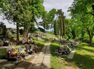 Na cintoríne v Liptovskom Hrádku dobudujú urnové miesta