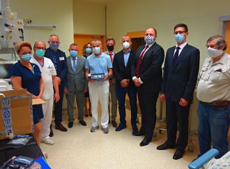 Univerzitná nemocnica Martin dostala vysokofrekvenčný pľúcny ventilátor