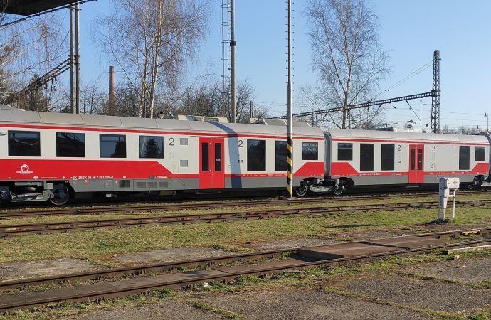 Na železničej trase Žilina-Rajec bude platiť dopravné obmezdenie