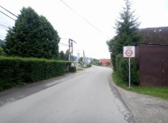 V centre obce Oščadnica platí nové dopravné značenie