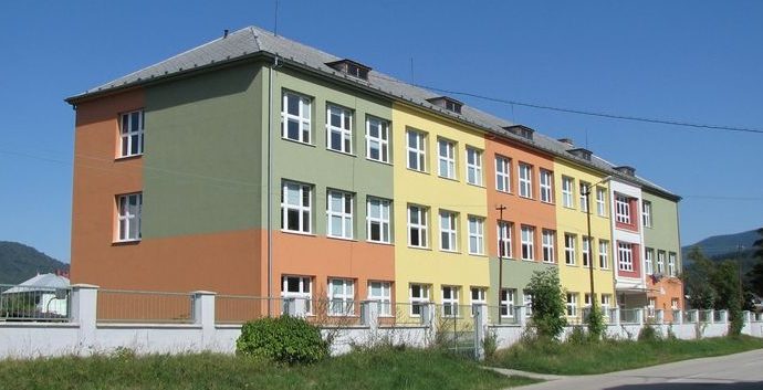 Otvorenie školského roka na ZŠ s MŠ Ondreja  Štefku vo Varíne