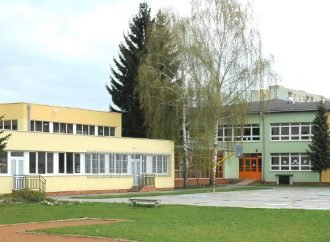 Druhý stupeň Základnej školy M. Rázusovej Martákovej v Liptovskom Mikuláši zatvorili pre koronavírus
