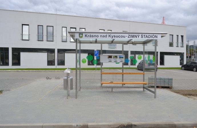 Autobusová zastávka pri MM aréne v Krásne nad Kysucou sa stala realitou