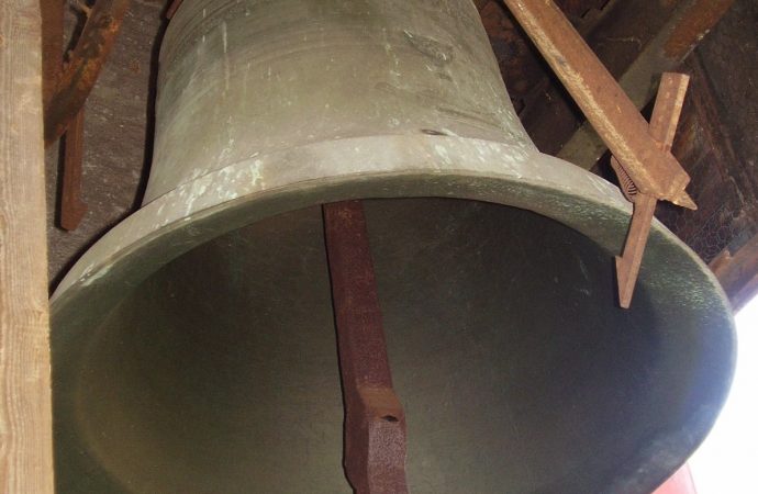 Zvony v evanjelickom kostole v Príbovciach majú už 95 rokov