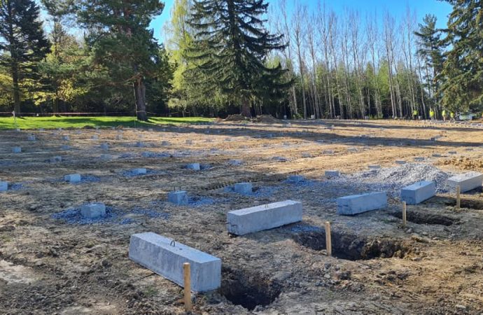 Na rekonštruovanom cintoríne v Liptovskom Mikuláši vykopali granát