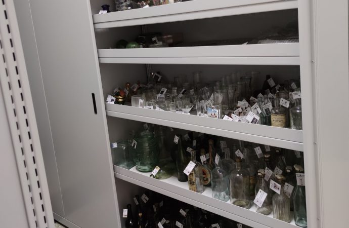 Ochrana zbierok v depozitári história v Považskom múzeu