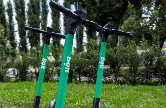 Zelené kolobežky BOLT sa v Martine ujali